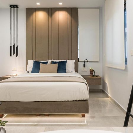 Π Suite Project: Smart Bnb Chania  Екстер'єр фото