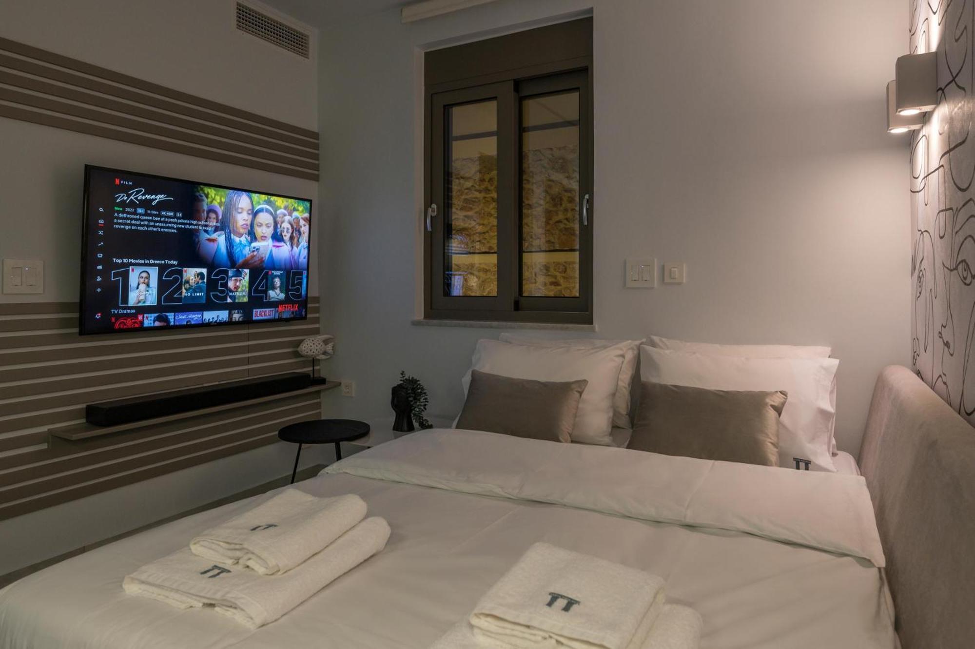 Π Suite Project: Smart Bnb Chania  Екстер'єр фото